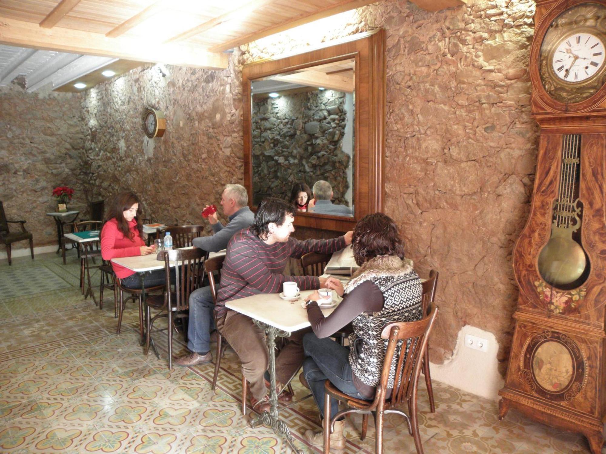 Hostal Cal Pla Sant Llorenc Savall Exterior foto
